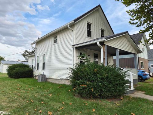 1032 Pearl St, Grinnell, IA, 50112-1968 | Card Image