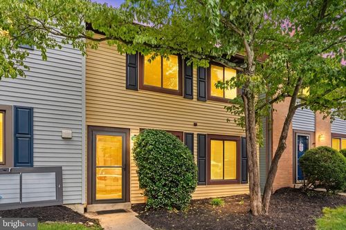 2555 Fox Ridge Ct, WOODBRIDGE, VA, 22192-2024 | Card Image