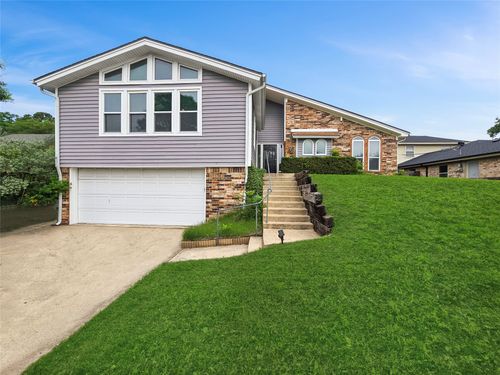 408 Cavender Ct, Hurst, TX, 76054-2912 | Card Image