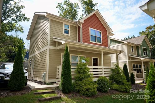 unit-10-129 Aurora Dr, Asheville, NC, 28805-1825 | Card Image