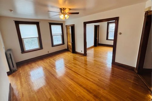2-23 Munroe St, Somerville, MA, 02143 | Card Image