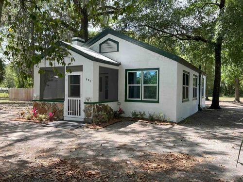 221 Old Peniel Rd, Palatka, FL, 32177-7885 | Card Image