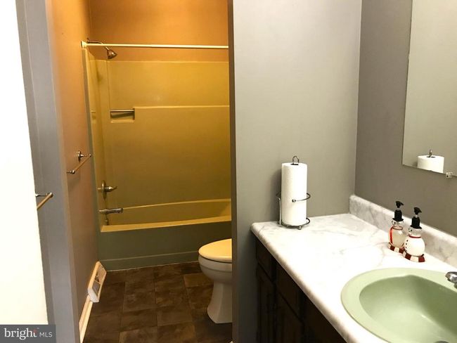 211 New Castle Dr, House other with 4 bedrooms, 3 bathrooms and null parking in Shillington PA | Image 19