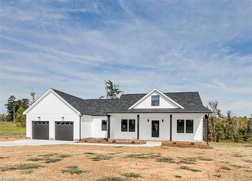 3247 Fox Glow Trl, Asheboro, NC, 27205-8272 | Card Image