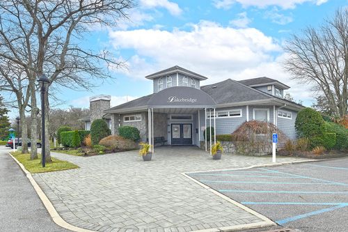 104 Lakebridge Dr N, Kings Park, NY, 11754-3949 | Card Image