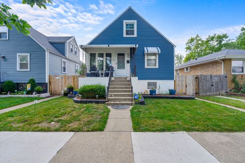 42 46th Ave, Bellwood, IL, 60104-1026 | Card Image