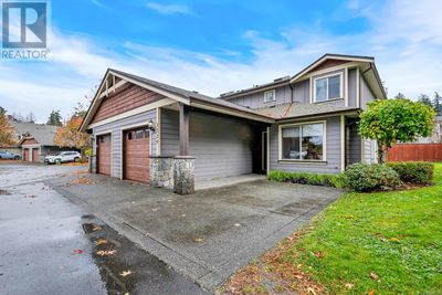 3229 Ernhill Pl, Townhouse with 3 bedrooms, 3 bathrooms and null parking in Victoria BC | Image 2