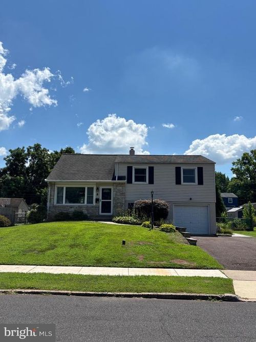 316 Central Dr, LANSDALE, PA, 19446-4205 | Card Image