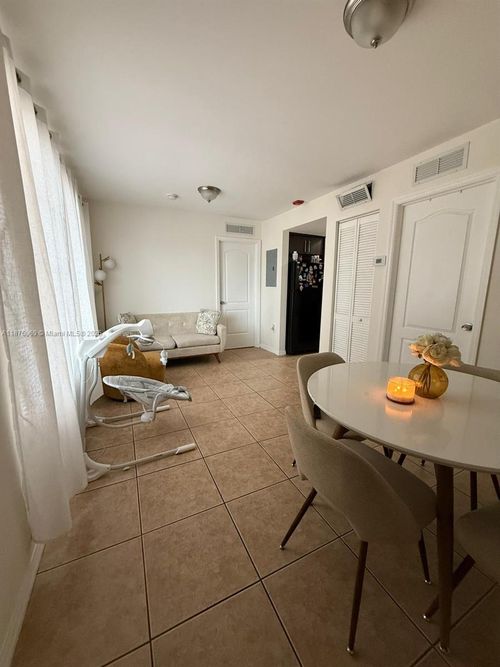 apt-7-13 S Royal Poinciana Blvd, Miami Springs, FL, 33166-6067 | Card Image