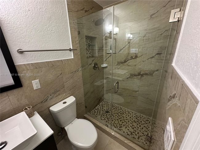 15640 - 15640 Sw 102 Nd Pl, House other with 3 bedrooms, 2 bathrooms and null parking in Miami FL | Image 18