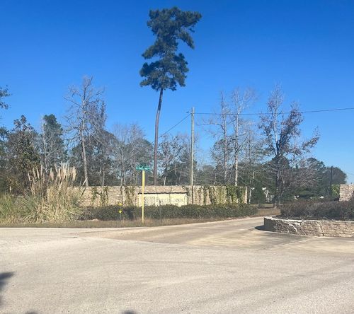 21240 Big Buck Dr, Cleveland, TX, 77328-8810 | Card Image