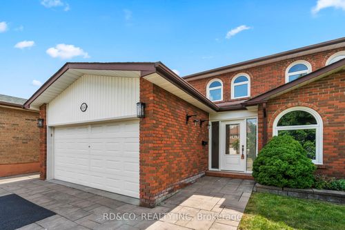 114 Agincourt Dr, Scarborough, ON, M1S1M6 | Card Image
