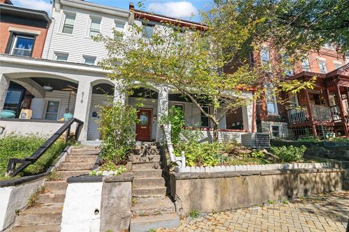 520 Knoll St, Pittsburgh, PA, 15212-4827 | Card Image