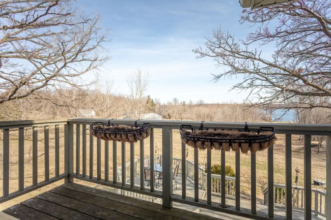 Upper balcony primary suite | Image 19