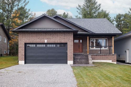 43 Birch Cres, Bobcaygeon, ON, K0M1A0 | Card Image