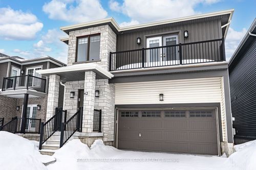 42 Alaskan Hts, Barrie, ON, L9J0H9 | Card Image