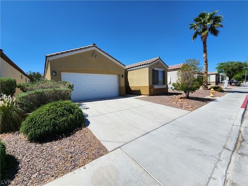 7249 W Shelbourne Ave, Las Vegas, NV, 89113-4635 | Card Image
