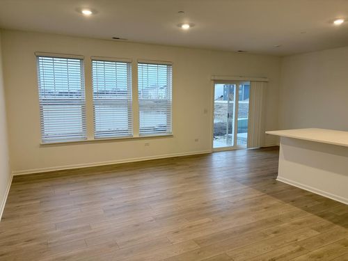 460 Hathaway Ln, Oswego, IL, 60543-1157 | Card Image