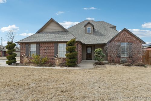 5328 Barr Drive, Sand Springs, OK, 74063 | Card Image