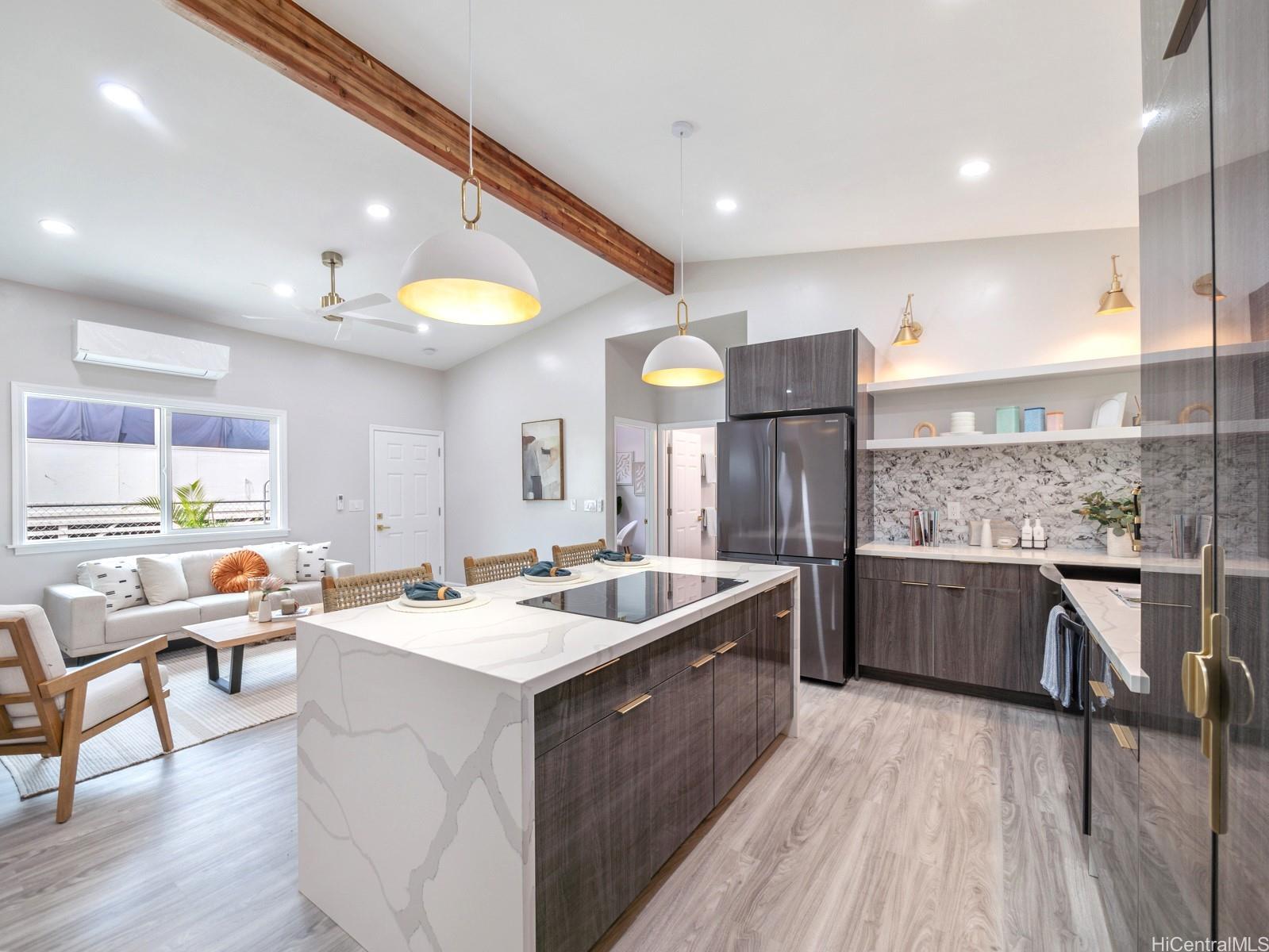Kekupua St, Honolulu, HI 96825