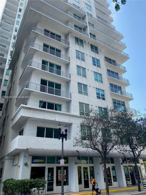 apt-201-234 Ne 3rd St, Miami, FL, 33132-2236 | Card Image