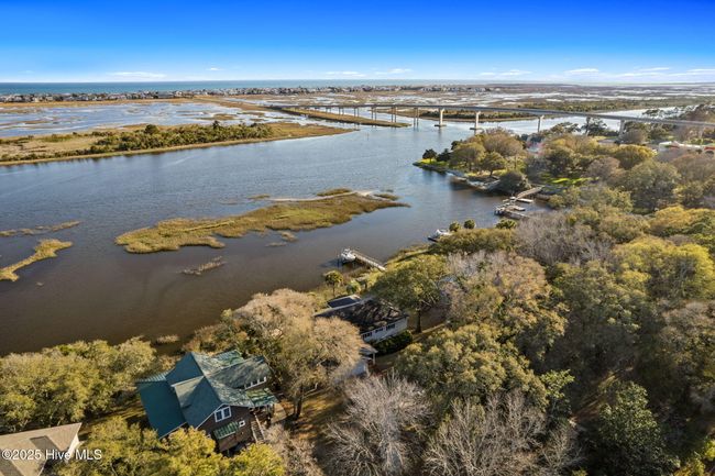 110 Hickory St, House other with 4 bedrooms, 3 bathrooms and 2 parking in Sunset Beach NC | Image 10