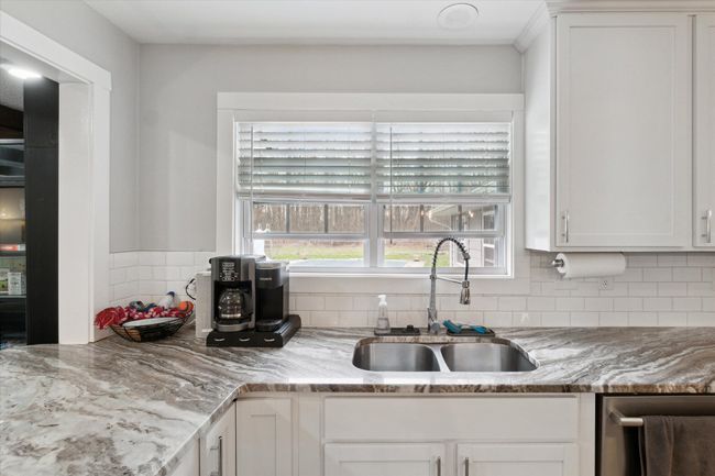 Granit countertops with double sink | Image 20