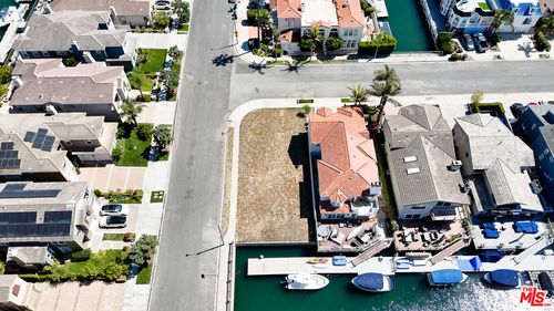 2001 Peninsula Rd, Oxnard, CA, 93035-2961 | Card Image