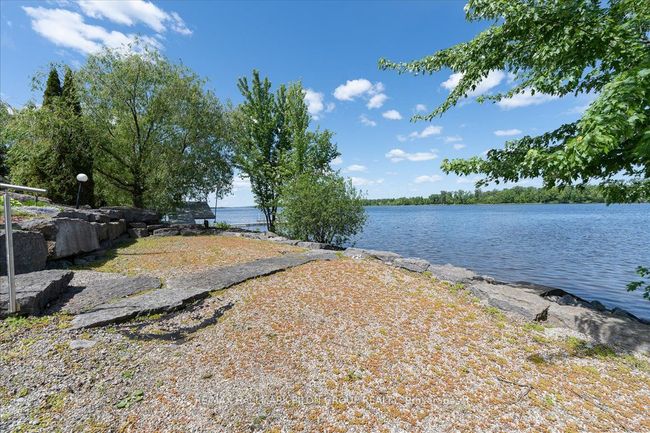 6373 Radisson Way, House other with 4 bedrooms, 5 bathrooms and 6 parking in Orléans ON | Image 5