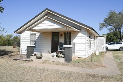 103273 S 3400 Road, House other with 2 bedrooms, 1 bathrooms and null parking in Meeker OK | Image 1