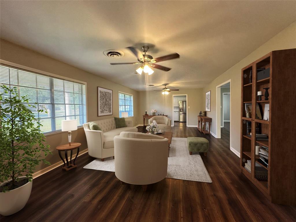 Pine St, Woodville, TX 75979