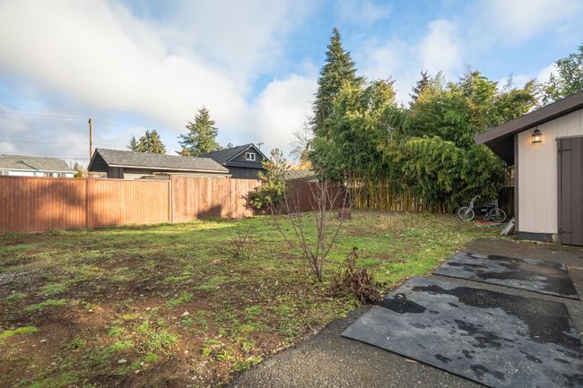 7582 Dunsmuir Street, House other with 3 bedrooms, 1 bathrooms and 4 parking in Mission BC | Image 19