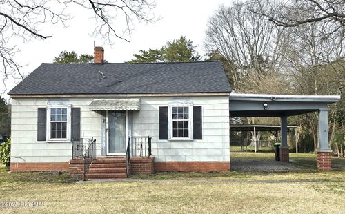 410 E Main St, Whitakers, NC, 27891-8865 | Card Image