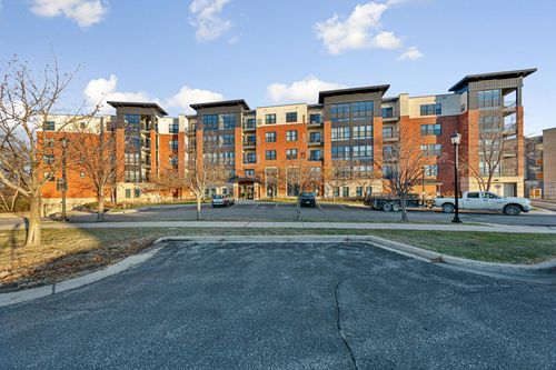 unit-312-101 Saint Olaf Ave, Northfield, MN, 55057-5012 | Card Image
