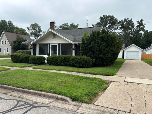 609 Walker St, Sturgis, MI, 49091-2239 | Card Image