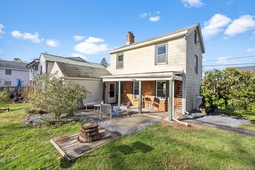 10 Albertson St, Hyde Park, NY, 12538-1201 | Card Image