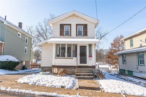 101 14th St Nw, Massillon, OH, 44647-6215 | Card Image