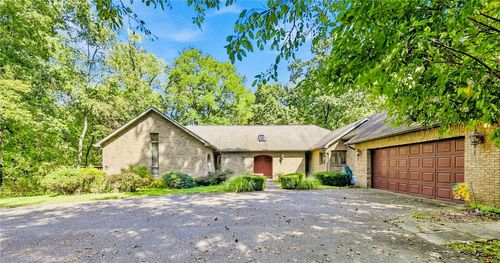10040 Firethorn Dr., North Huntingdon, PA, 15642 | Card Image