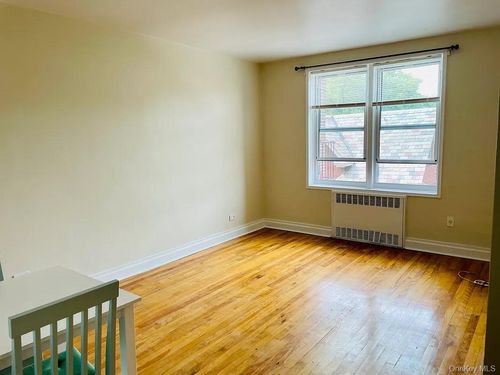 apt-3f-88 35th Ave, Jackson Heights, NY, 11372-5760 | Card Image