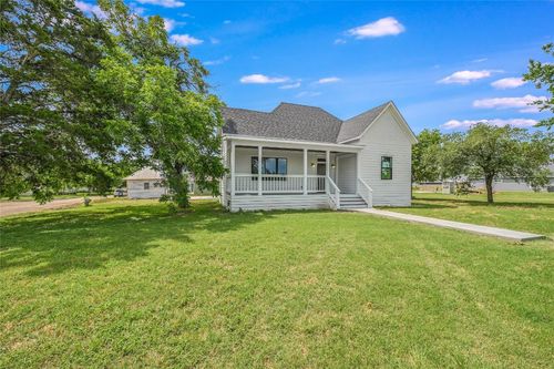 1104 E Salty St, Thorndale, TX, 76577-9556 | Card Image