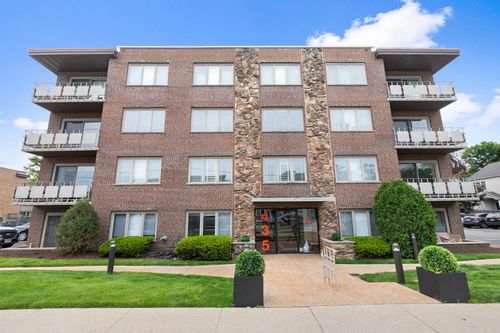 108-435 Ridge Rd, Wilmette, IL, 60091-2460 | Card Image