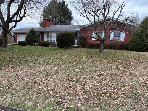 709 S Ritchie Ave, Ravenswood, WV, 26164-1432 | Card Image