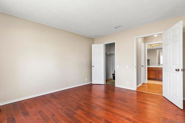 17595 Fairlie Rd, Townhouse with 3 bedrooms, 3 bathrooms and 3 parking in San Diego CA | Image 13