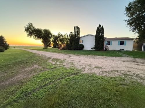 755 240th Ave Sw, Appleton, MN, 56208-1876 | Card Image