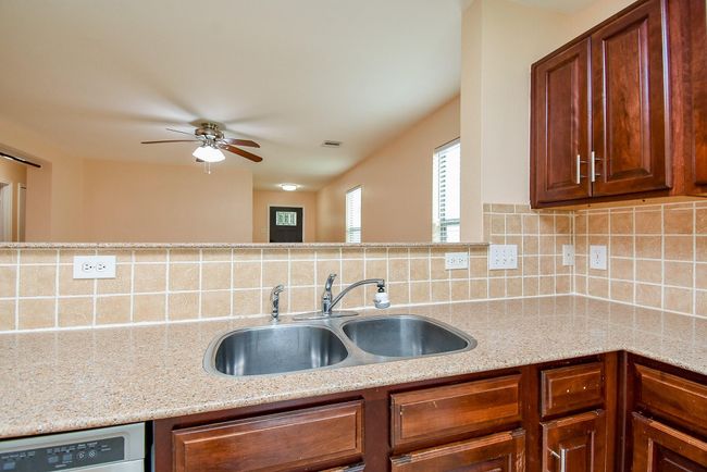 2631 Skyview Trace Ct, House other with 3 bedrooms, 2 bathrooms and 1 parking in Houston TX | Image 14