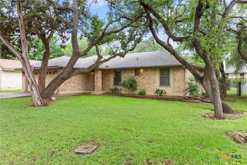 305 Rockmoor Dr, Georgetown, TX, 78628-8983 | Card Image