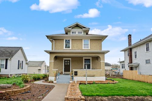 1507 Pershing Blvd, Clinton, IA, 52732-2929 | Card Image