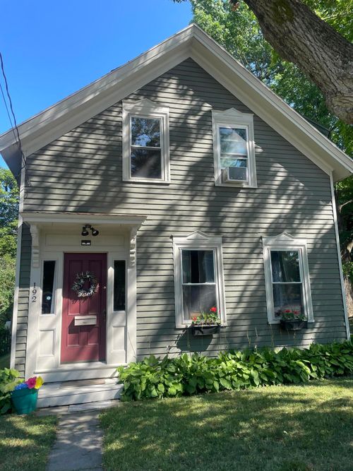 192 Brunswick Ave, Gardiner, ME, 04345-2415 | Card Image