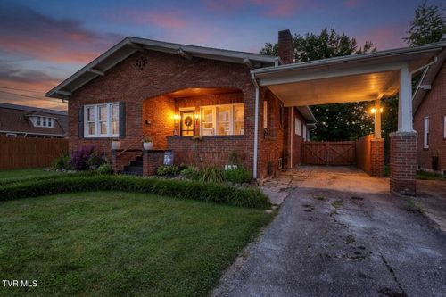 210 Watauga Avenue, Elizabethton, TN, 37643 | Card Image
