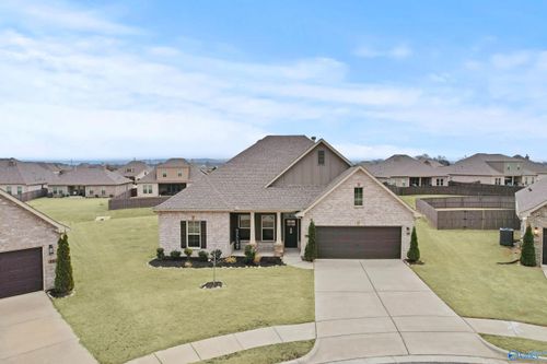 101 Midpark Dr, Meridianville, AL, 35759-1731 | Card Image